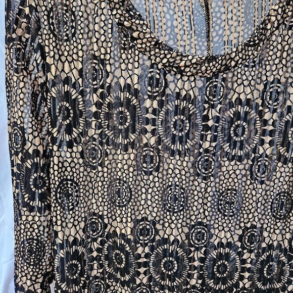NWOT Dalin Black/Tan Flowered Lacey Asymmetrical Tunic - XL - Picture 4 of 9